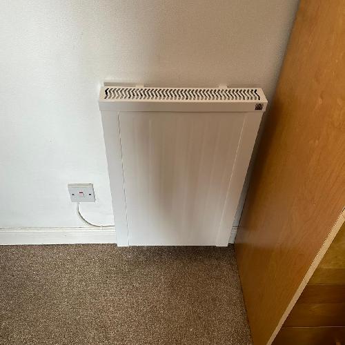 Aluminium 800w Wall Mounted Electric Radiator - Standard