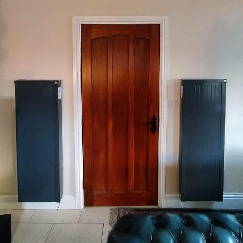 Aluminium 1600w Wall Mounted Electric Radiator - Vertical