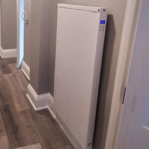 Aluminium 1600w Wall Mounted Electric Radiator - Vertical