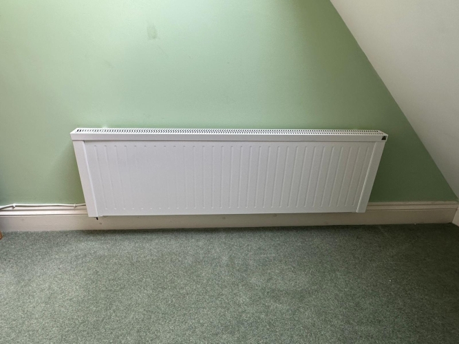 Aluminium 1600w Wall Mounted Electric Radiator - Horizontal